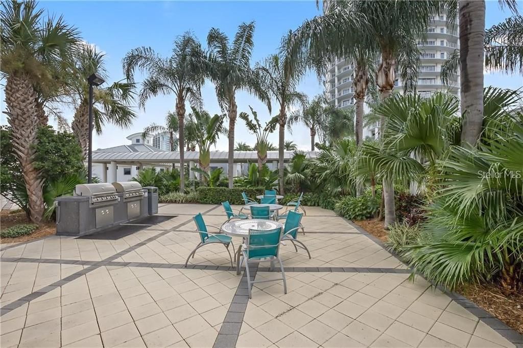 For Rent: $6,000 (3 beds, 3 baths, 1733 Square Feet)
