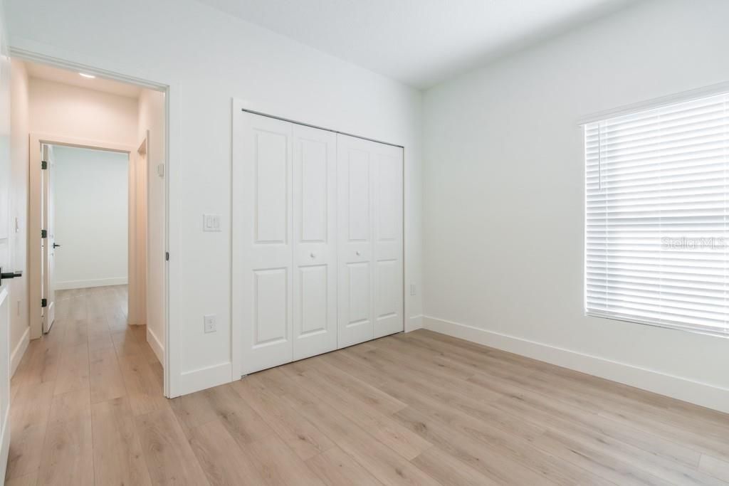 В аренду: $2,300 (4 спален, 2 ванн, 1437 Квадратных фут)