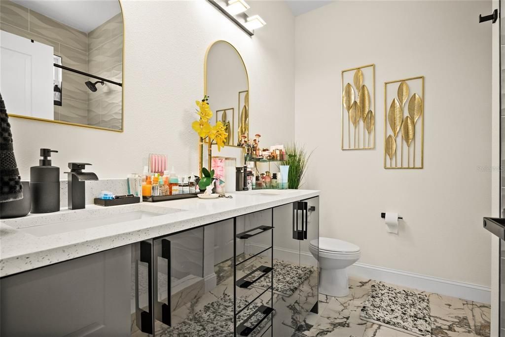 For Rent: $2,800 (3 beds, 2 baths, 1334 Square Feet)