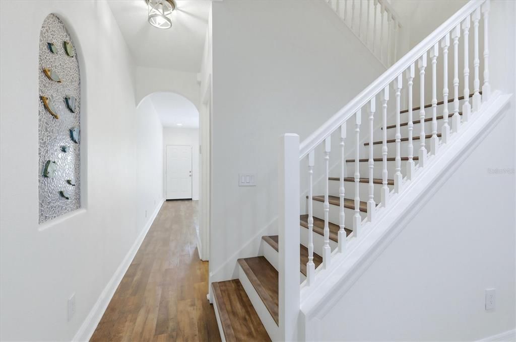 Active With Contract: $239,900 (2 beds, 2 baths, 1429 Square Feet)