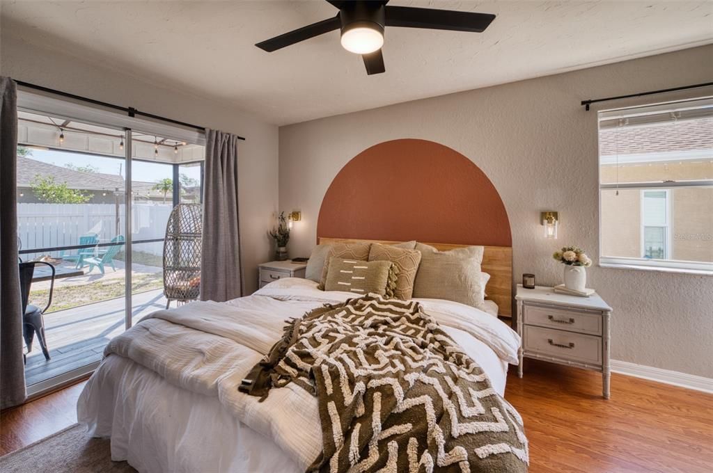 Activo con contrato: $340,000 (3 camas, 2 baños, 1570 Pies cuadrados)