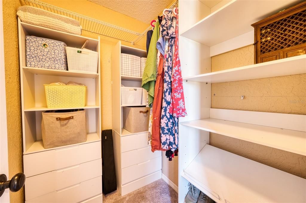 Activo con contrato: $340,000 (3 camas, 2 baños, 1570 Pies cuadrados)