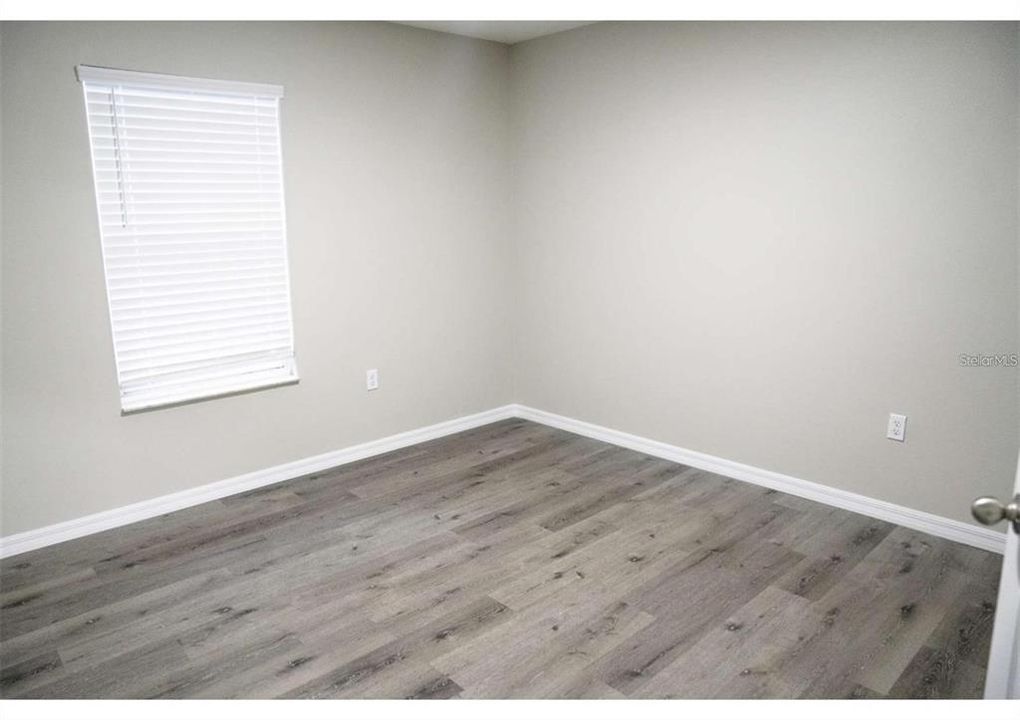 For Rent: $2,300 (3 beds, 2 baths, 2122 Square Feet)