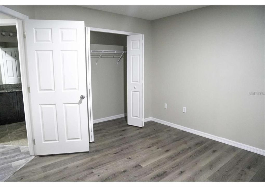 For Rent: $2,300 (3 beds, 2 baths, 2122 Square Feet)