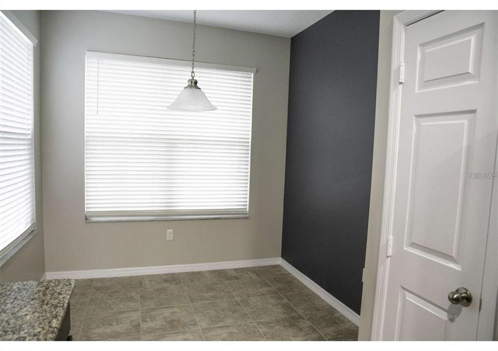 For Rent: $2,300 (3 beds, 2 baths, 2122 Square Feet)
