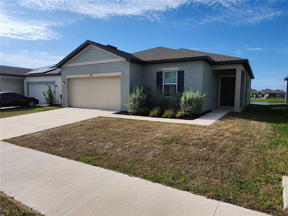 For Rent: $2,049 (3 beds, 2 baths, 1420 Square Feet)