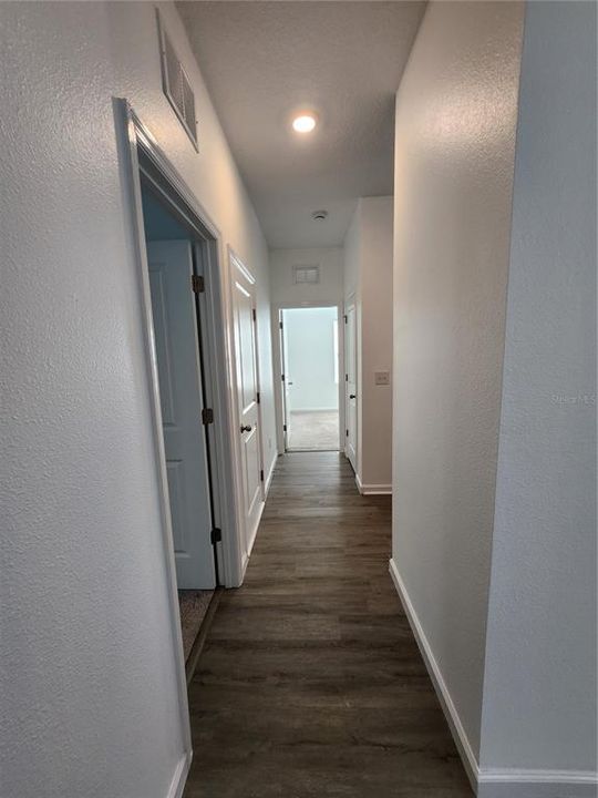 For Rent: $2,049 (3 beds, 2 baths, 1420 Square Feet)