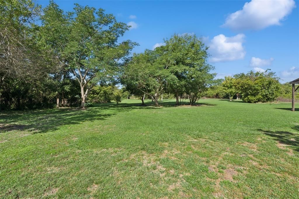 For Sale: $1,800,000 (4 beds, 2 baths, 1592 Square Feet)
