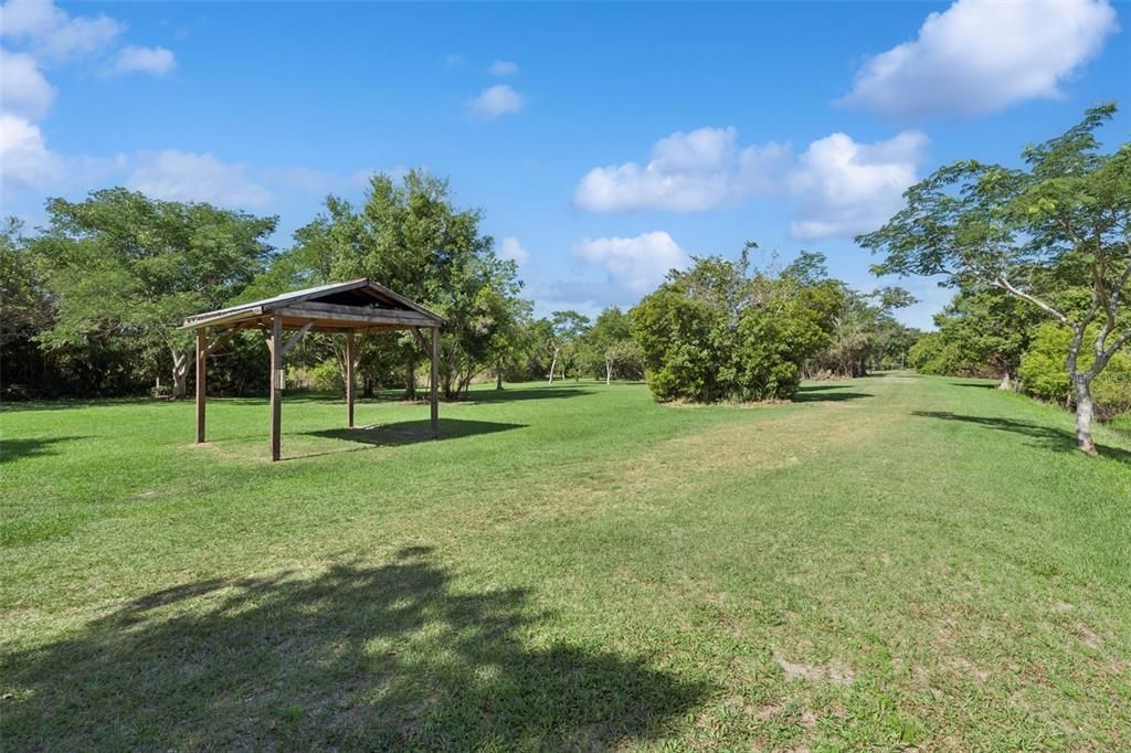For Sale: $1,800,000 (4 beds, 2 baths, 1592 Square Feet)