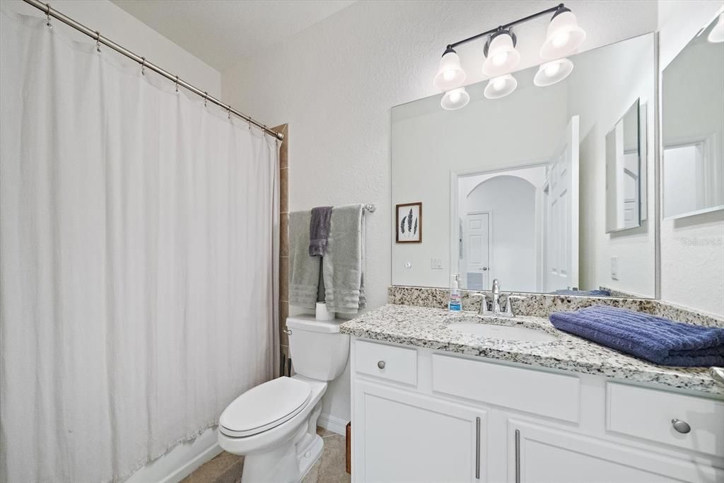 For Sale: $298,900 (2 beds, 2 baths, 1142 Square Feet)