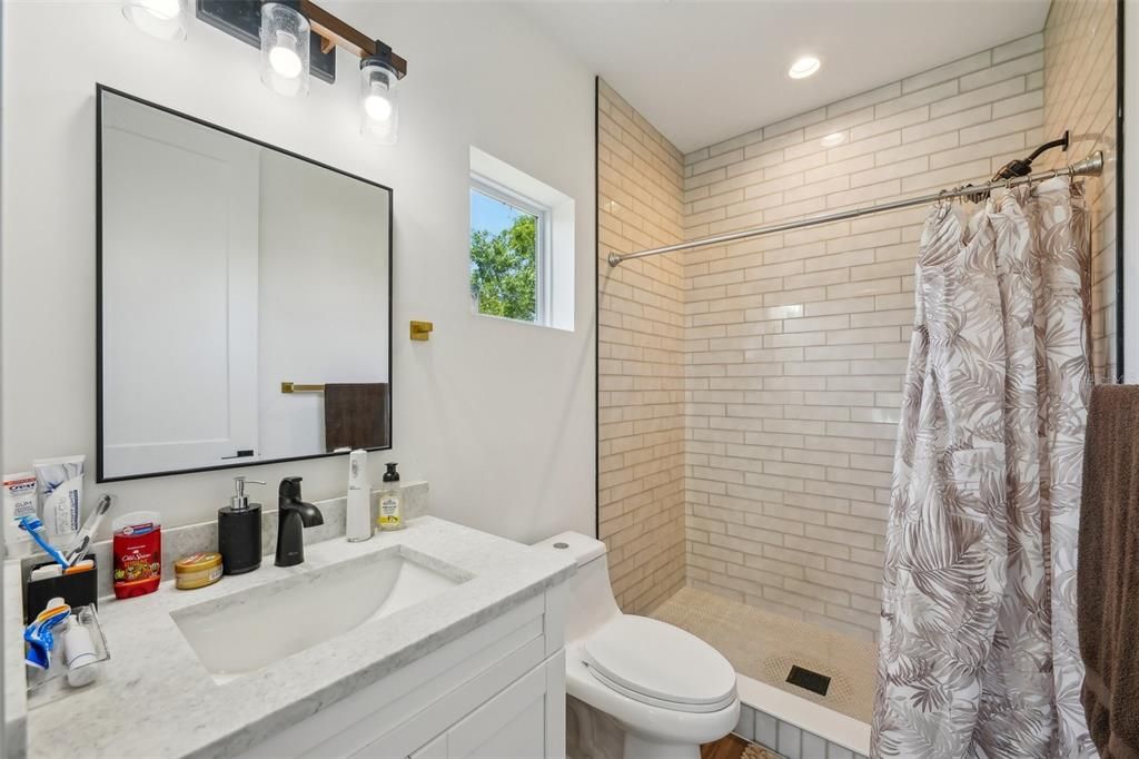 For Rent: $4,500 (4 beds, 3 baths, 2472 Square Feet)