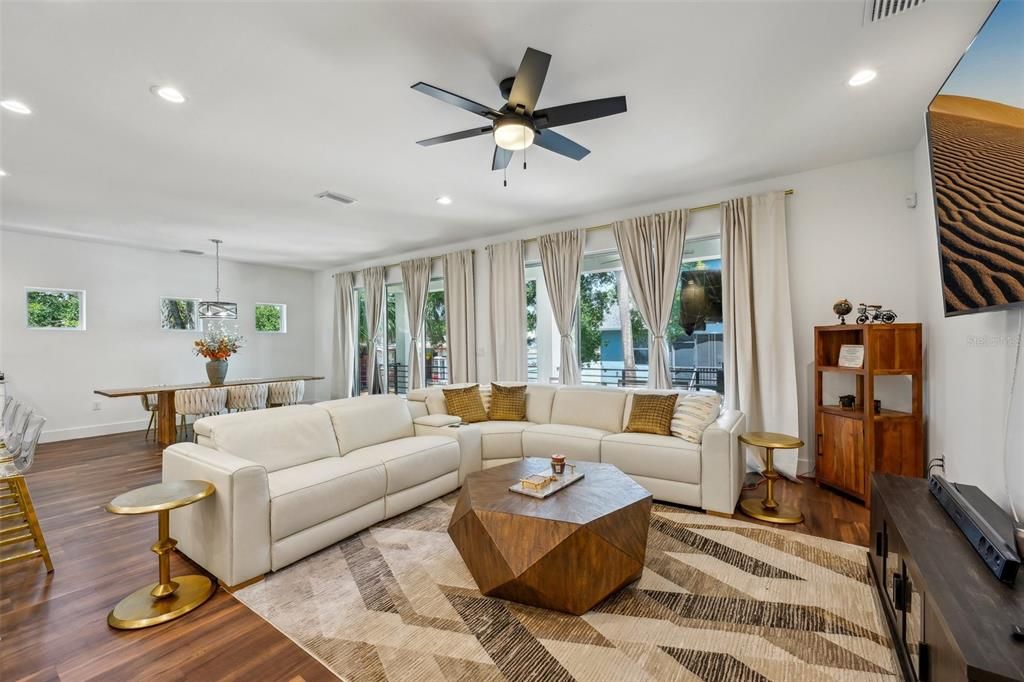 For Rent: $4,500 (4 beds, 3 baths, 2472 Square Feet)