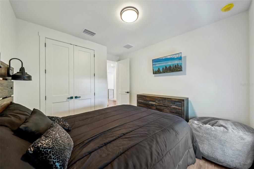 For Rent: $4,500 (4 beds, 3 baths, 2472 Square Feet)