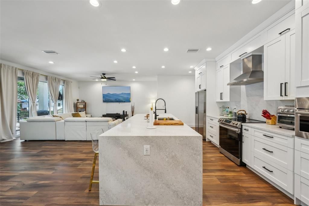 For Rent: $4,500 (4 beds, 3 baths, 2472 Square Feet)