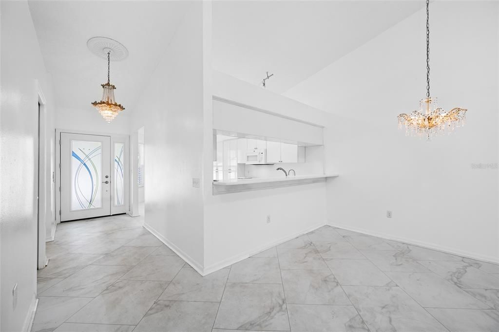 Под контрактом: $399,999 (3 спален, 2 ванн, 1680 Квадратных фут)