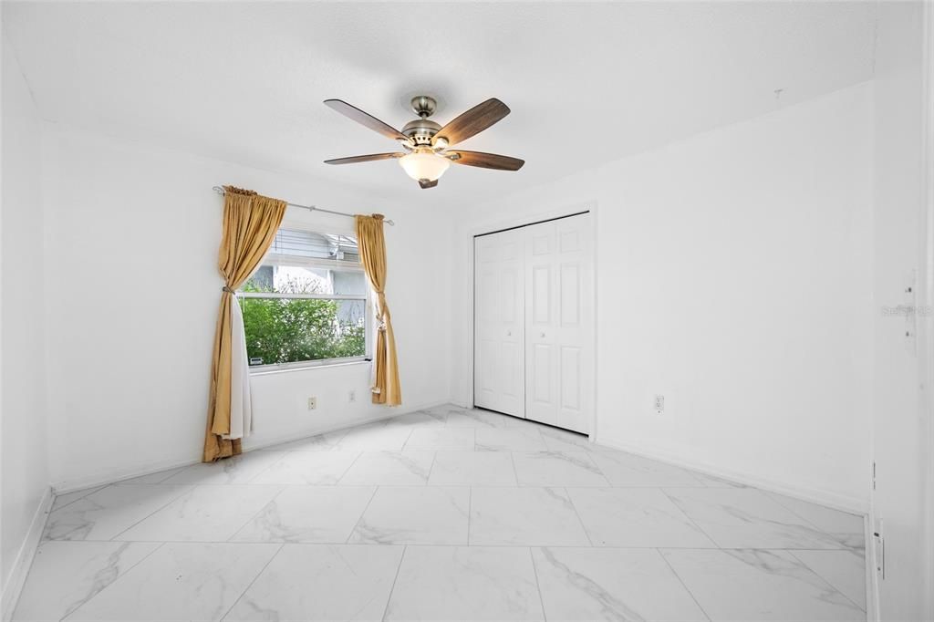 Под контрактом: $399,999 (3 спален, 2 ванн, 1680 Квадратных фут)