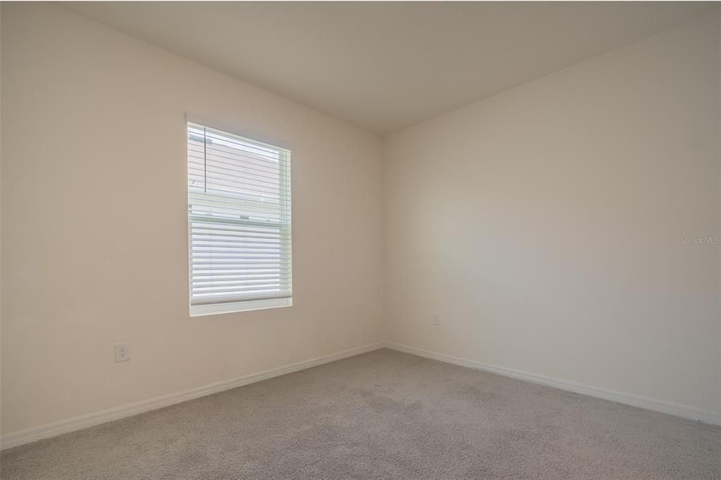 For Rent: $2,450 (4 beds, 2 baths, 1846 Square Feet)