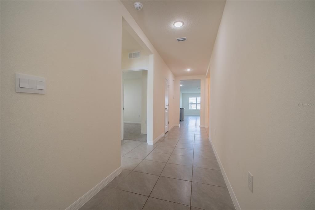 For Rent: $2,450 (4 beds, 2 baths, 1846 Square Feet)
