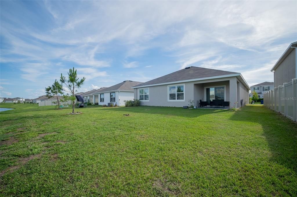 For Rent: $2,450 (4 beds, 2 baths, 1846 Square Feet)
