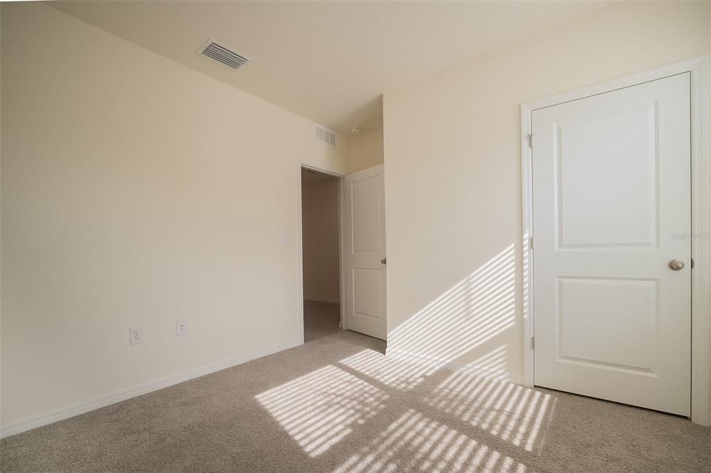 For Rent: $2,450 (4 beds, 2 baths, 1846 Square Feet)