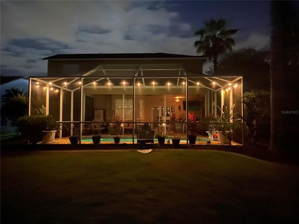 En Venta: $649,900 (3 camas, 2 baños, 2360 Pies cuadrados)