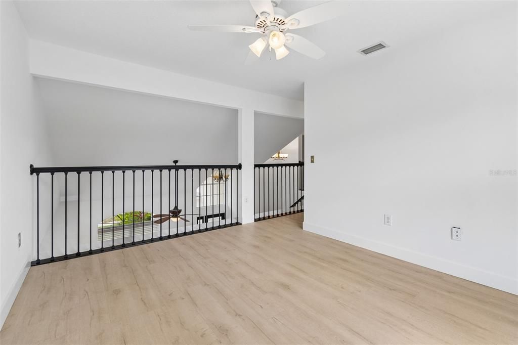 En Venta: $649,900 (3 camas, 2 baños, 2360 Pies cuadrados)