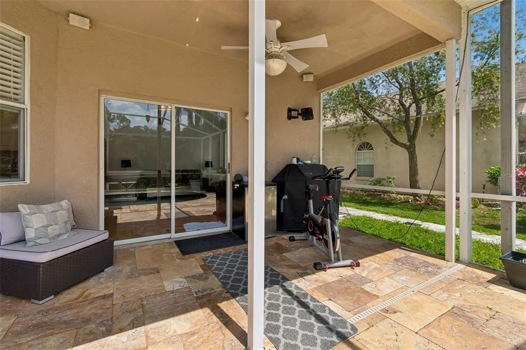 En Venta: $649,900 (3 camas, 2 baños, 2360 Pies cuadrados)