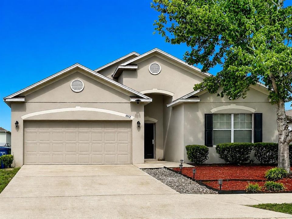 En Venta: $349,999 (4 camas, 2 baños, 1854 Pies cuadrados)