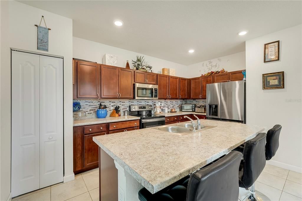For Sale: $436,020 (3 beds, 2 baths, 1796 Square Feet)