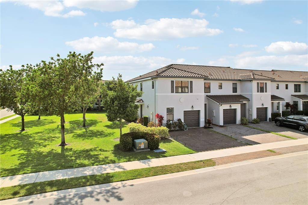 For Sale: $436,020 (3 beds, 2 baths, 1796 Square Feet)