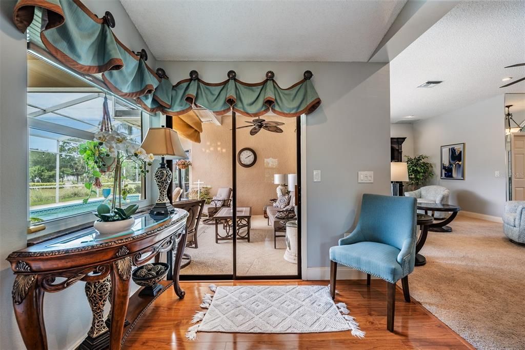 For Sale: $550,000 (4 beds, 3 baths, 1947 Square Feet)