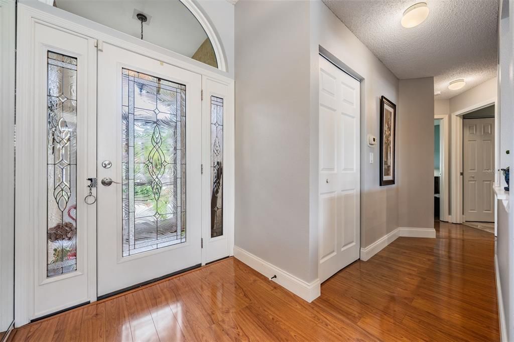 For Sale: $550,000 (4 beds, 3 baths, 1947 Square Feet)