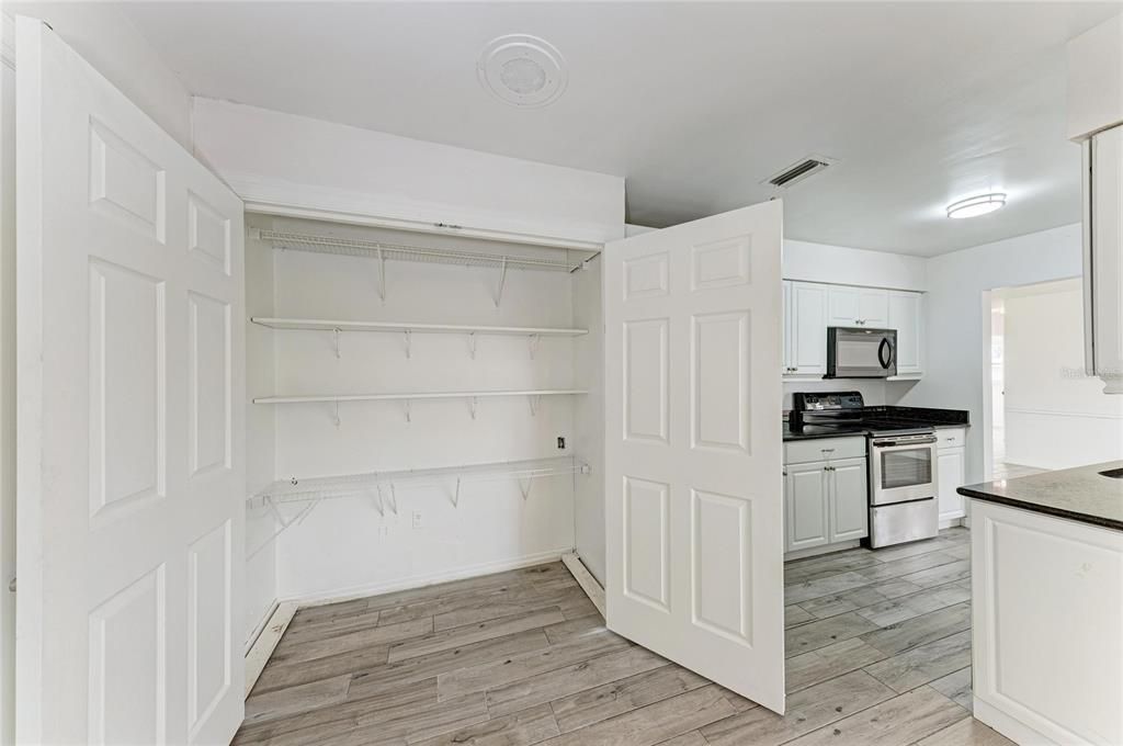 Active With Contract: $495,000 (3 beds, 2 baths, 1545 Square Feet)