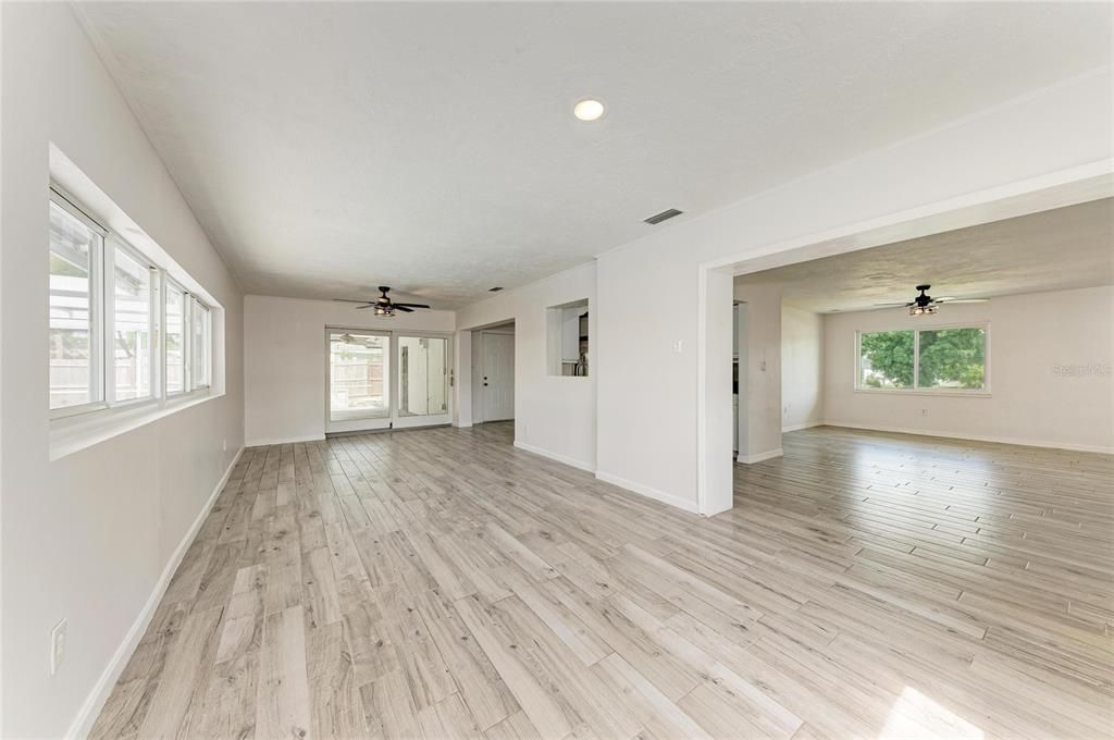 Active With Contract: $495,000 (3 beds, 2 baths, 1545 Square Feet)