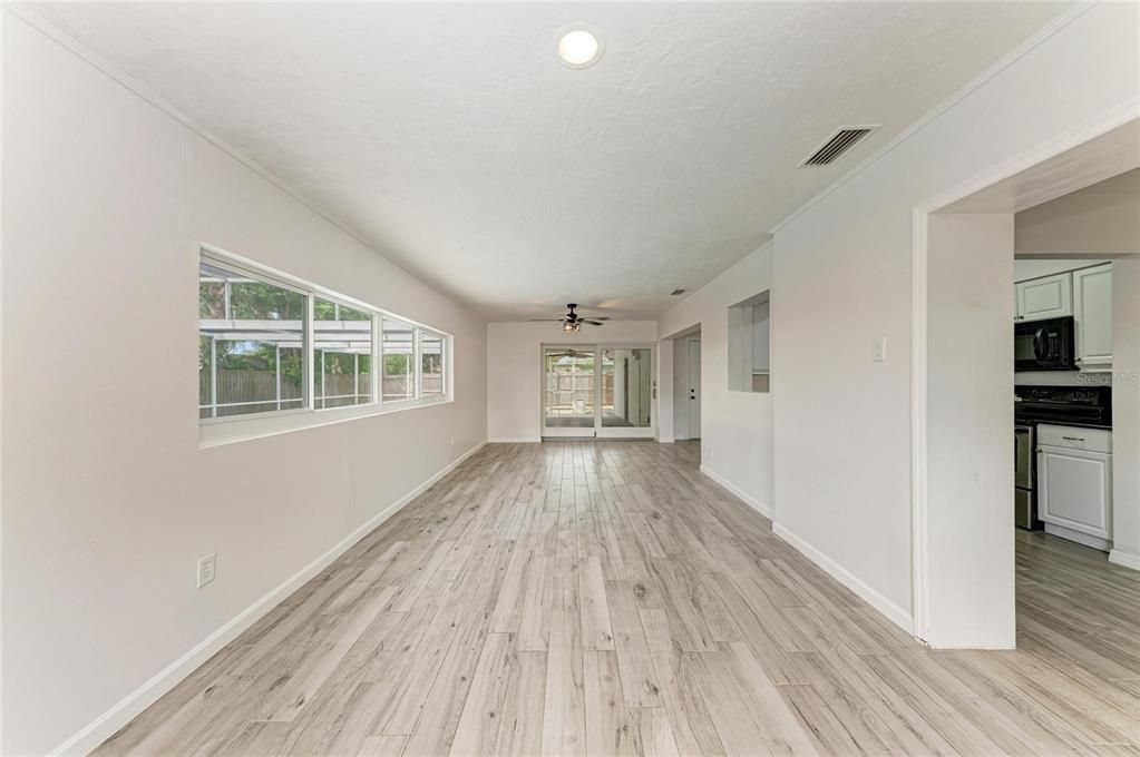 Active With Contract: $495,000 (3 beds, 2 baths, 1545 Square Feet)