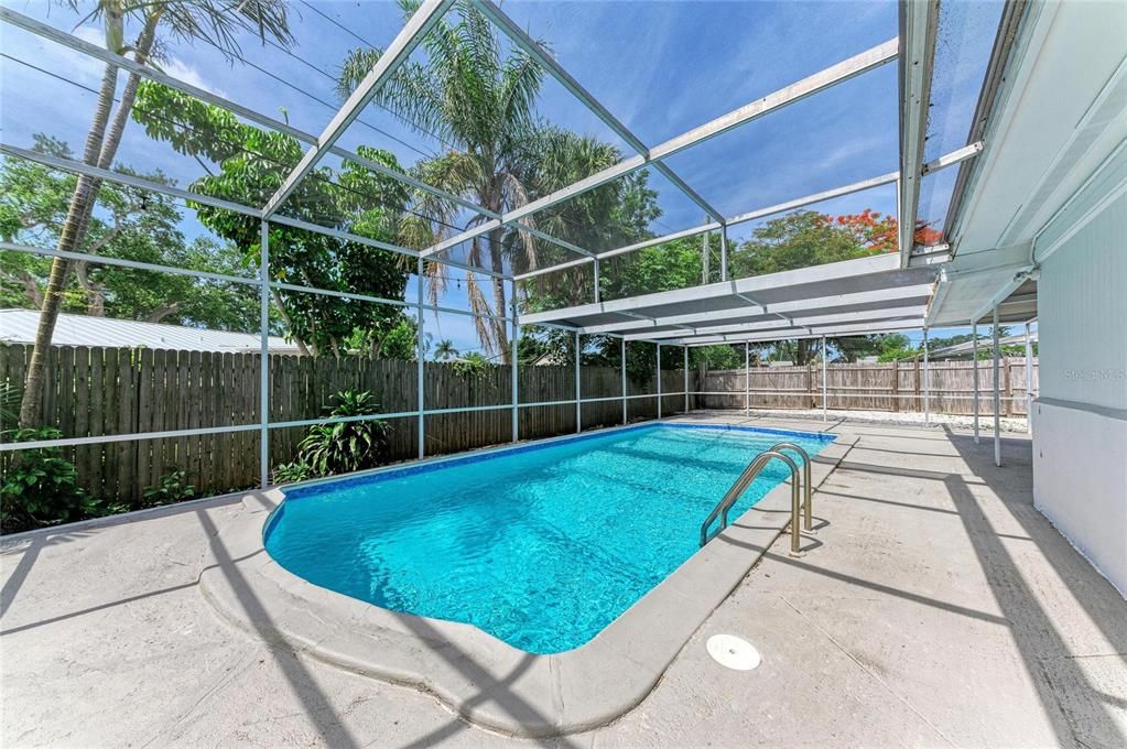 Active With Contract: $495,000 (3 beds, 2 baths, 1545 Square Feet)