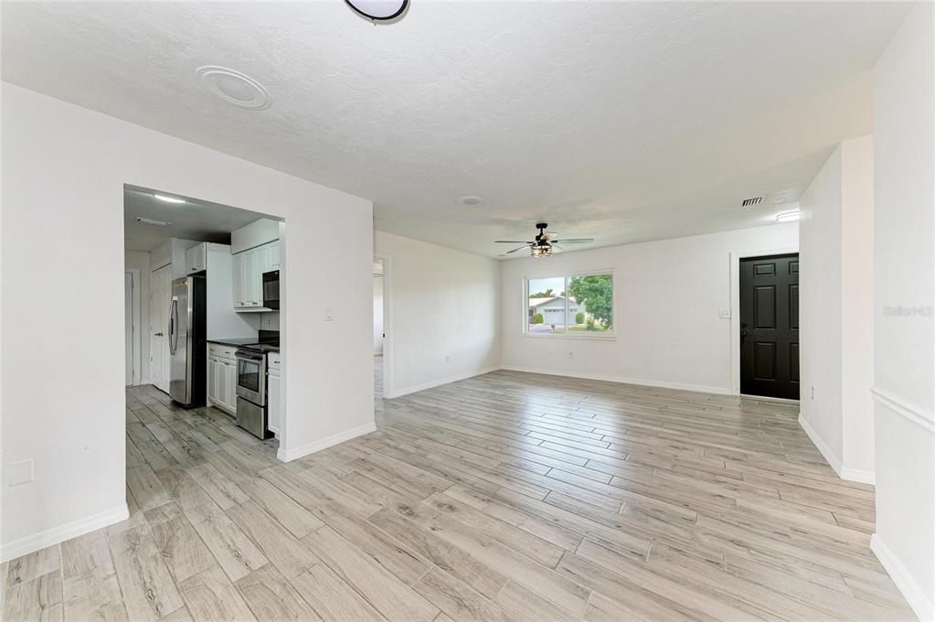 Active With Contract: $495,000 (3 beds, 2 baths, 1545 Square Feet)