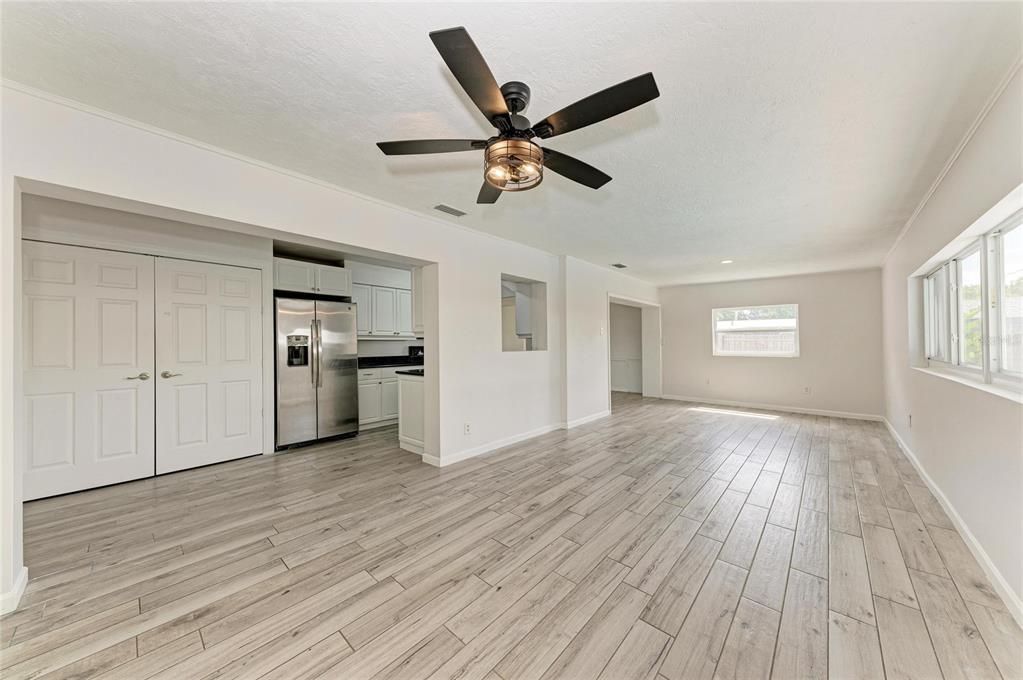 Active With Contract: $495,000 (3 beds, 2 baths, 1545 Square Feet)