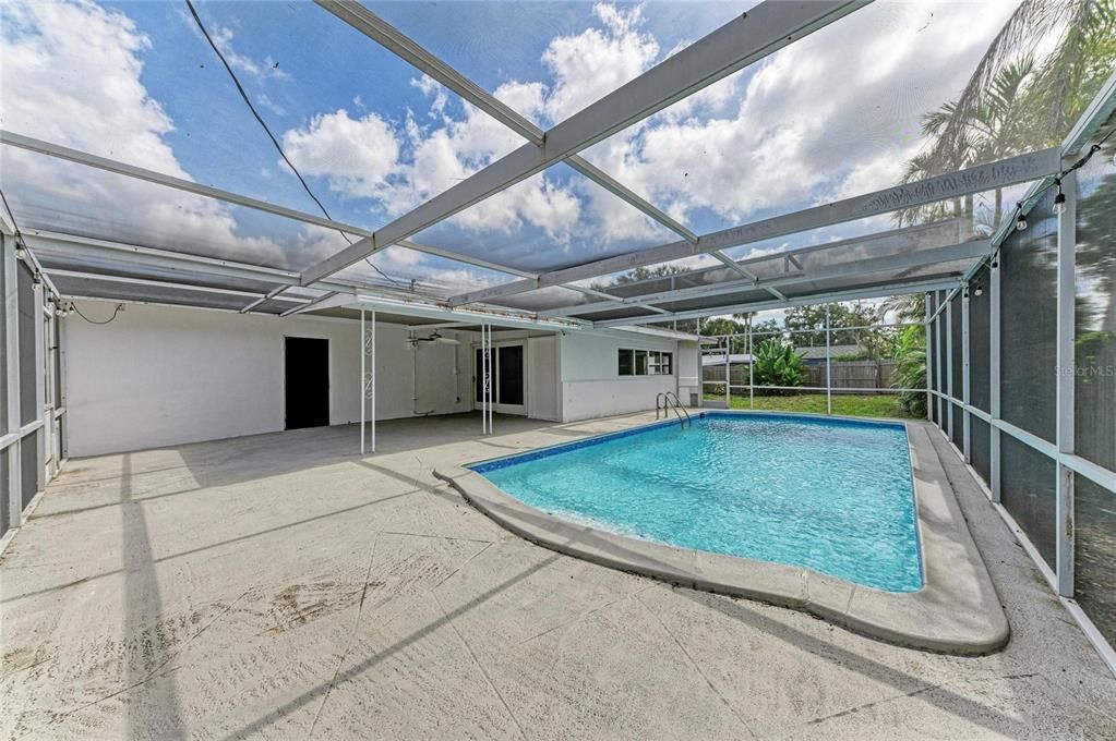 Active With Contract: $495,000 (3 beds, 2 baths, 1545 Square Feet)