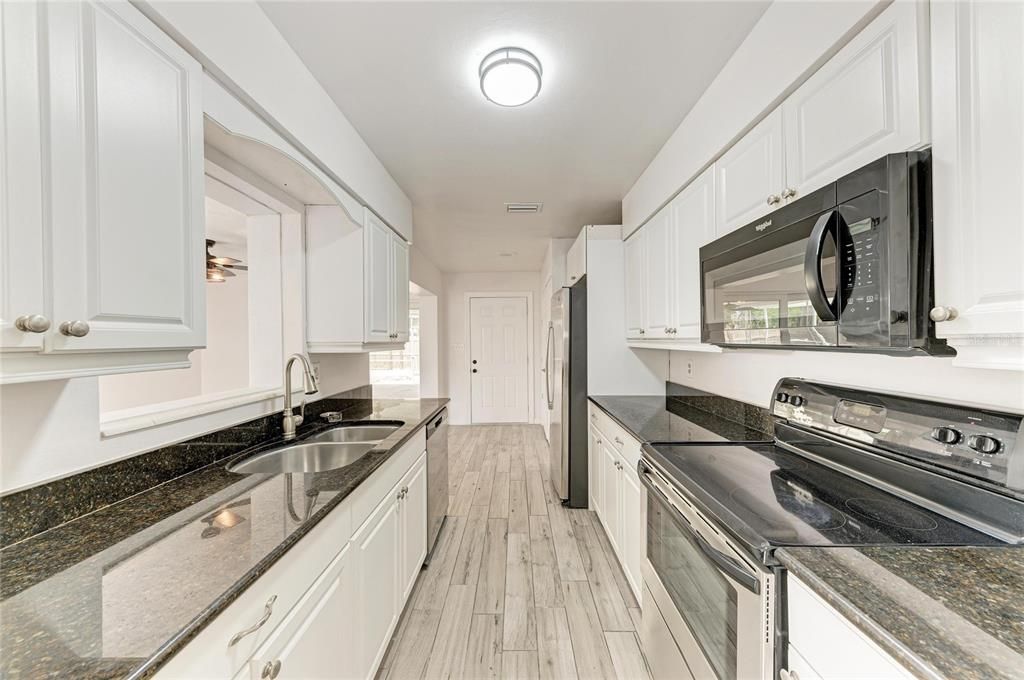 Active With Contract: $495,000 (3 beds, 2 baths, 1545 Square Feet)