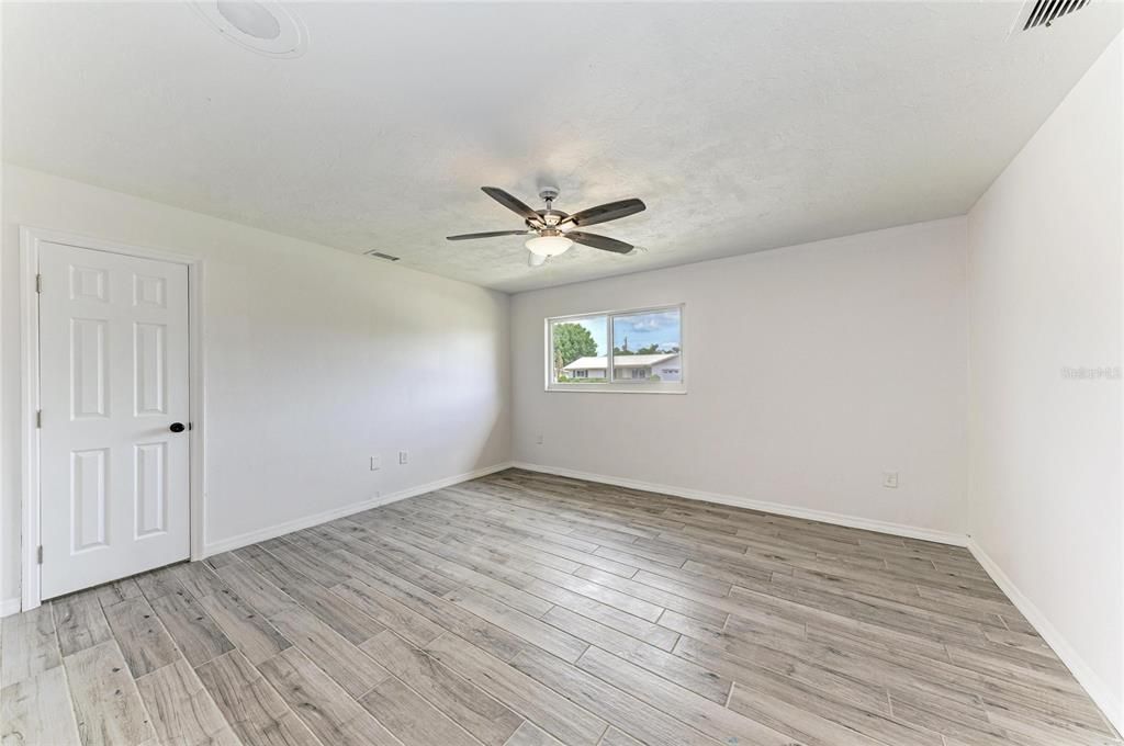 Active With Contract: $495,000 (3 beds, 2 baths, 1545 Square Feet)