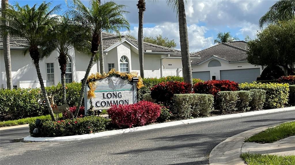 Active With Contract: $2,150 (2 beds, 2 baths, 1264 Square Feet)