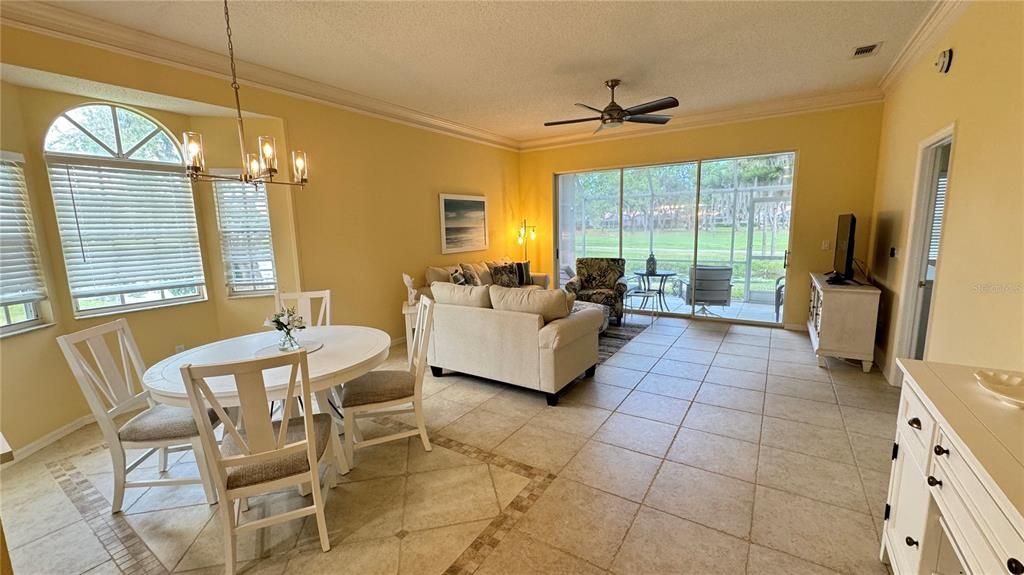 Active With Contract: $2,150 (2 beds, 2 baths, 1264 Square Feet)