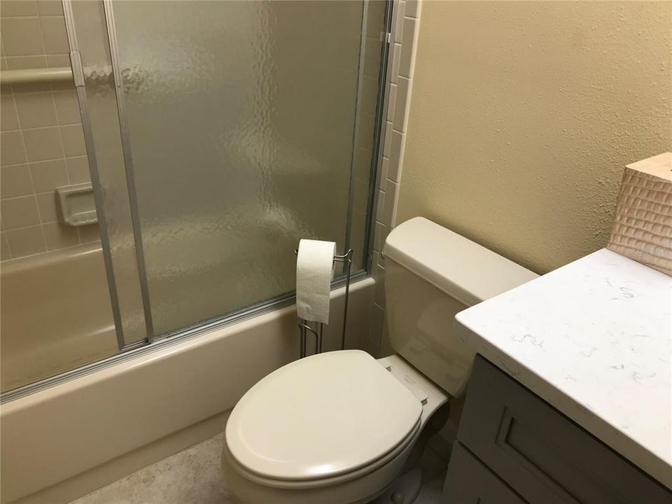 Active With Contract: $2,150 (2 beds, 2 baths, 1264 Square Feet)