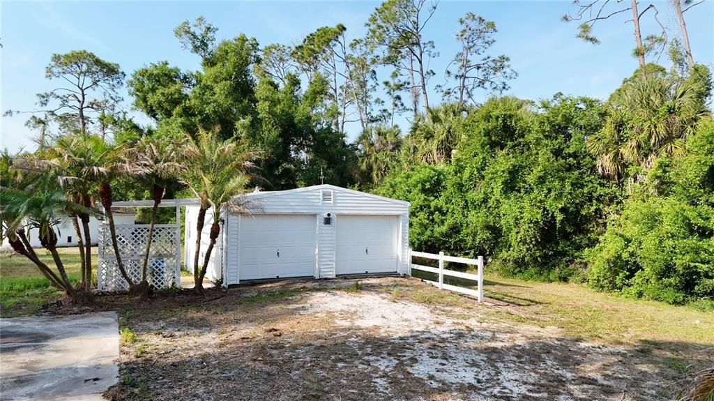 Activo con contrato: $549,900 (3 camas, 2 baños, 2186 Pies cuadrados)