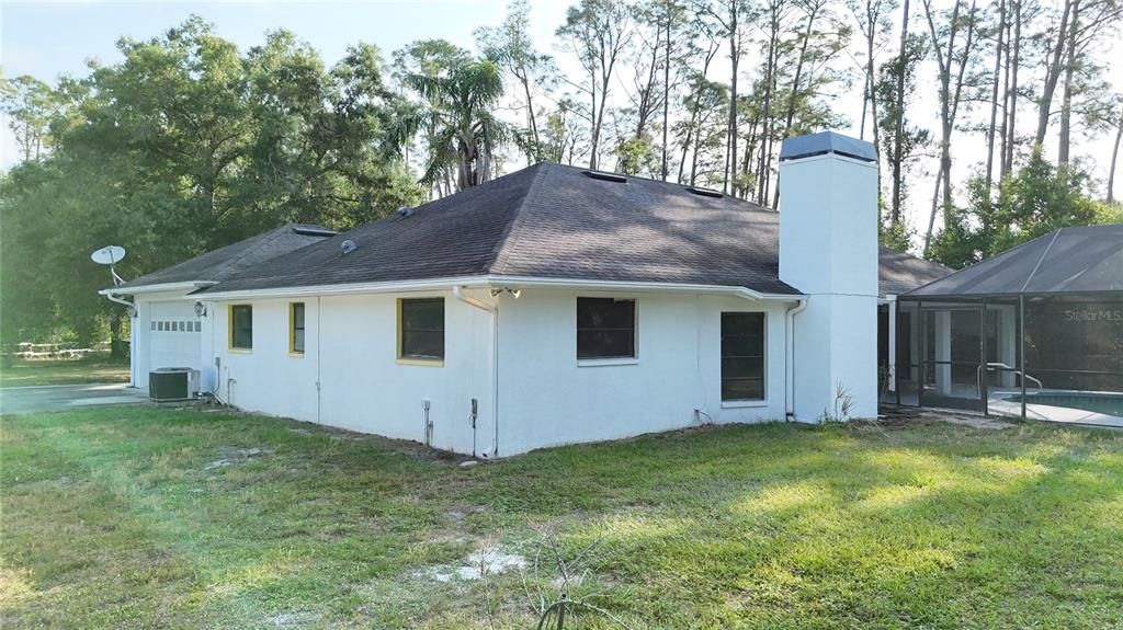 Activo con contrato: $549,900 (3 camas, 2 baños, 2186 Pies cuadrados)