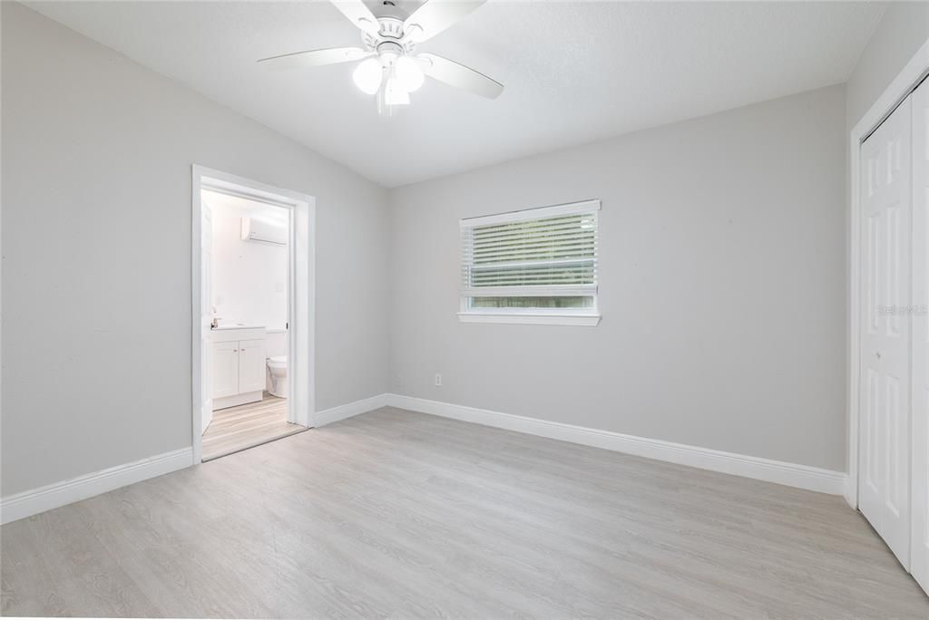 For Rent: $2,195 (3 beds, 2 baths, 1100 Square Feet)