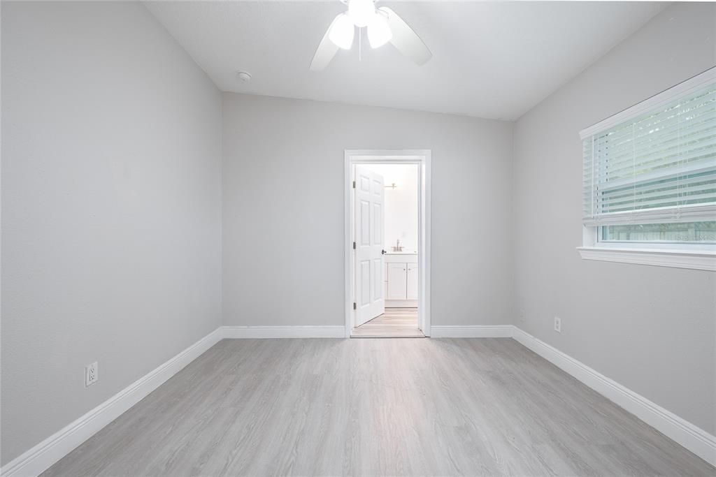 For Rent: $2,195 (3 beds, 2 baths, 1100 Square Feet)