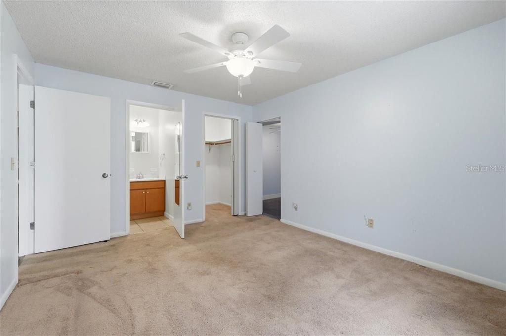 Active With Contract: $269,000 (4 beds, 1 baths, 1365 Square Feet)