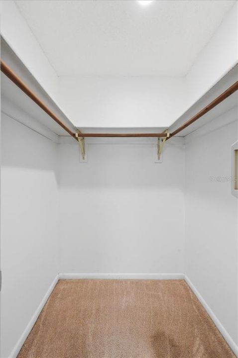 Active With Contract: $269,000 (4 beds, 1 baths, 1365 Square Feet)